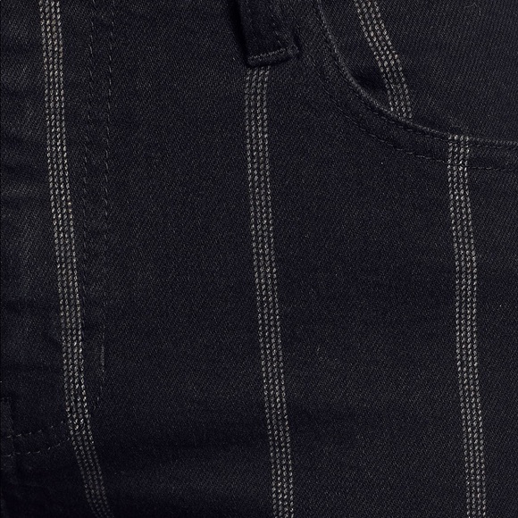 Lulus Accacia Black Striped High-Waisted Cropped Jeans. Size 25 - Picture 5 of 12